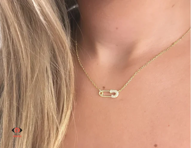 Pin Pendant